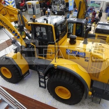 Фото: Крупногабаритный фронтальный погрузчик Фронтальный погрузчик XCMG LW800KN