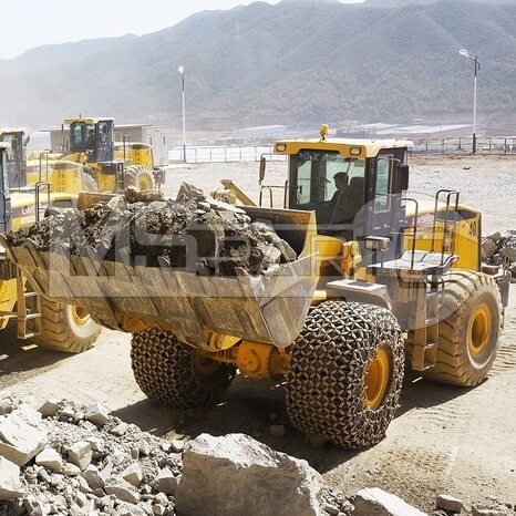 Фото: Крупногабаритный фронтальный погрузчик Фронтальный погрузчик XCMG LW900KN