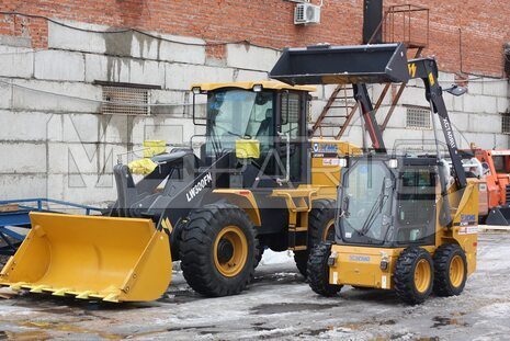 Фото: Мини-погрузчик Мини-погрузчик XCMG XC740RU