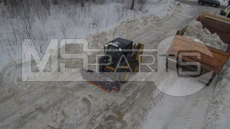 Фото: Мини-погрузчик Мини-погрузчик XCMG XC740RU