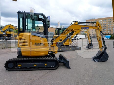 Фото: Гусеничный мини-экскаватор XCMG XE35U