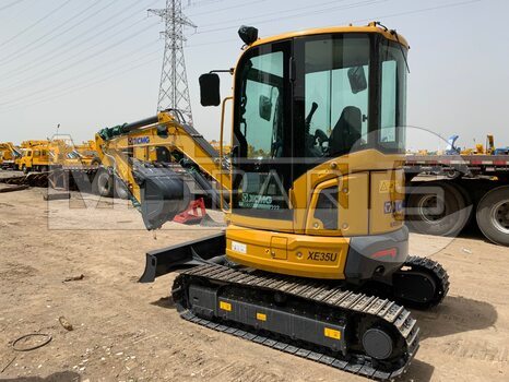 Фото: Гусеничный мини-экскаватор XCMG XE35U