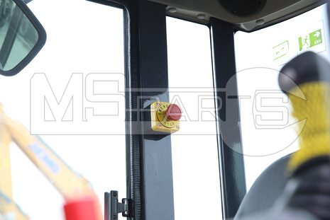 Фото: Гусеничный мини-экскаватор XCMG XE35U