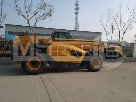 Фото: Телескопический погрузчик XCMG XC6-4517K