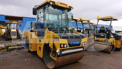 Фото: Каток дорожный XCMG XD82