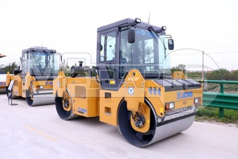 Фото: Каток дорожный XCMG XD103