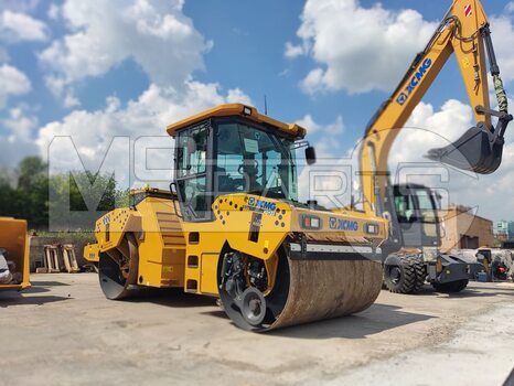 Фото: Каток тандемный XCMG XD123