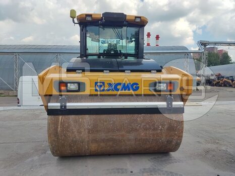 Фото: Каток тандемный XCMG XD123