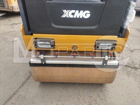 Фото: Мини-каток XCMG XMR303