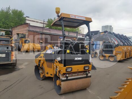 Фото: Мини-каток XCMG XMR303