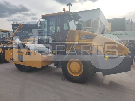 Фото: Каток грунтовый XCMG XS203