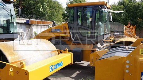 Фото: Каток грунтовый одновальцовый XCMG XS143