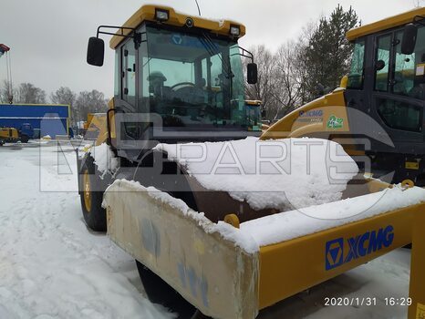 Фото: Каток грунтовый одновальцовый XCMG XS143