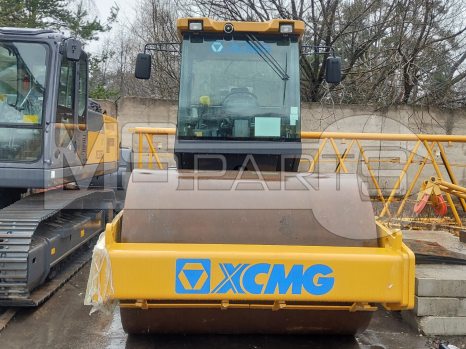 Фото: Каток грунтовый XCMG XS163J