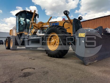 Фото: Автогрейдер XCMG GR165