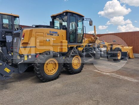 Фото: Автогрейдер XCMG GR165