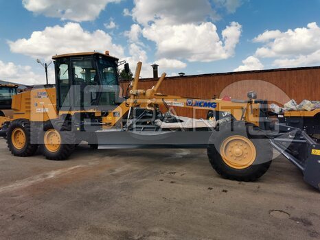 Фото: Автогрейдер XCMG GR165
