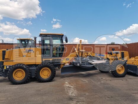 Фото: Автогрейдер XCMG GR165
