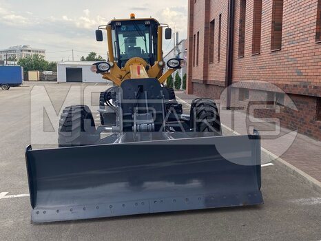Фото: Автогрейдер XCMG GR165