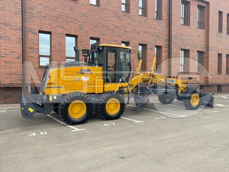 Фото: Автогрейдер XCMG GR165
