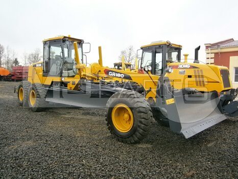 Фото: Автогрейдер XCMG GR180