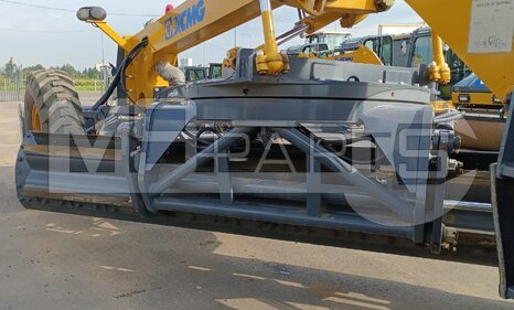 Фото: Автогрейдер XCMG GR215A