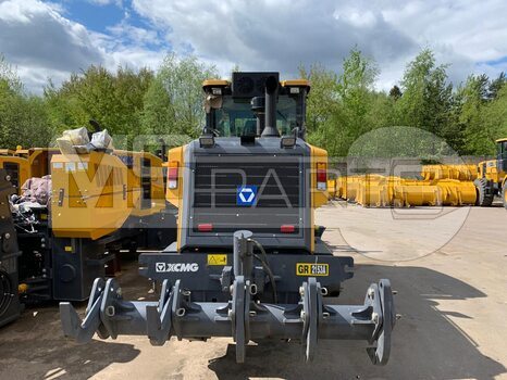 Фото: Автогрейдер XCMG GR2153A