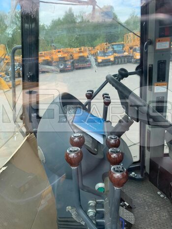 Фото: Автогрейдер XCMG GR2153A