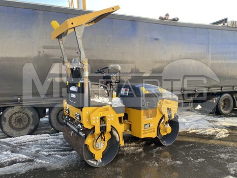 Фото: Каток вибрационный XCMG XMR 403 (VIN: XUG04037JLJE03511)