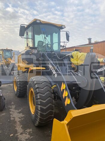 Фото: Фронтальный погрузчик XCMG LW330FN (VIN: XUG0330FHKCB18298)