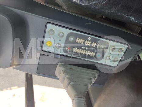 Фото: Колесный экскаватор XCMG XE210WD