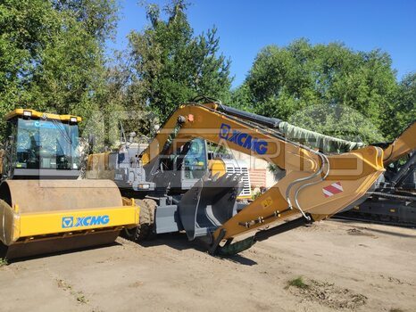 Фото: Колесный экскаватор XCMG XE210WD
