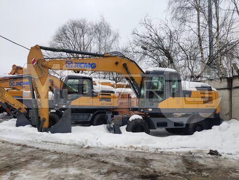 Фото: Колесный экскаватор XCMG XE210WD