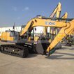 Фото: Гусеничный экскаватор средней весовой категории XCMG XE215C - 1