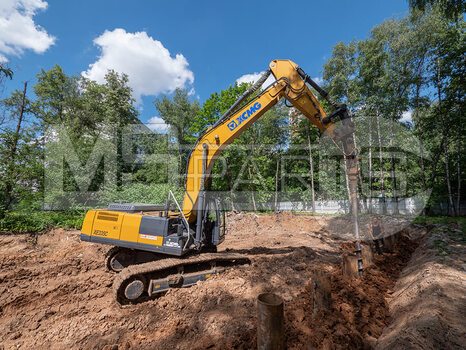 Фото: Гусеничный экскаватор XCMG XE335C