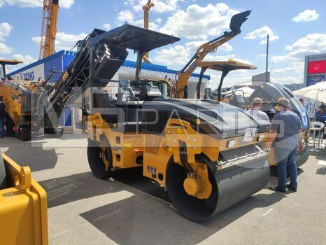 Фото: Каток дорожный XCMG XMR603