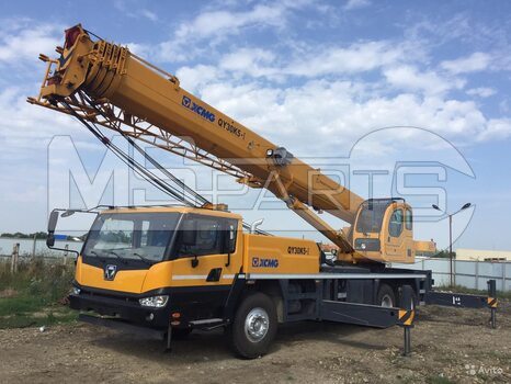 Фото: Шоссейный автокран XCMG QY30K5-1
