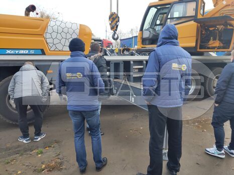 Фото: Автокран XCMG XCT30_S