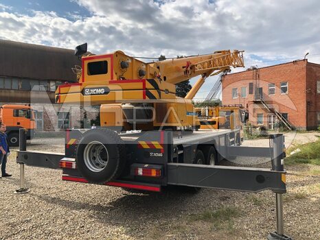 Фото: Автокран XCMG XCT30_S