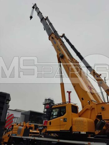 Фото: Шоссейный автокран XCMG XCT55_S