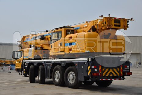 Фото: Вседорожный автокран XCMG XCA100
