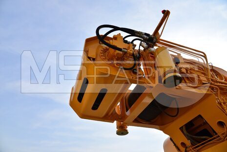 Фото: Вседорожный автокран XCMG XCA220