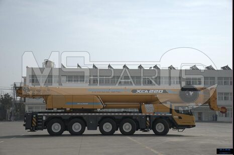 Фото: Вседорожный автокран XCMG XCA220