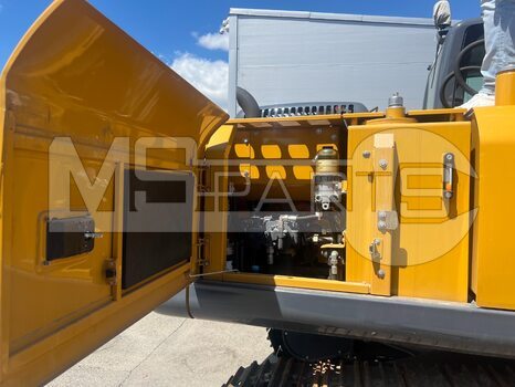 Фото: Гусеничный экскаватор XCMG XE180DN