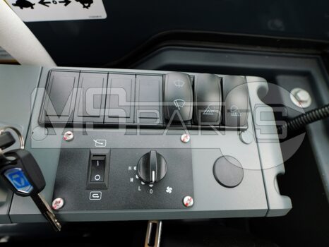 Фото: Мини-экскаватор XCMG XE27U