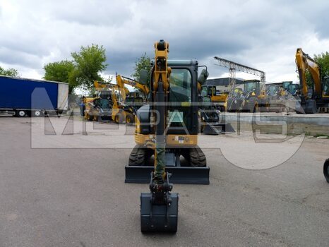 Фото: Мини-экскаватор XCMG XE27U
