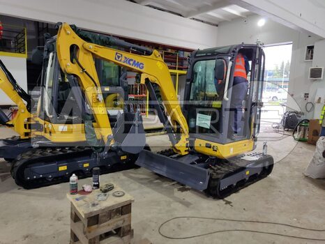 Фото: Мини-экскаватор XCMG XE27U