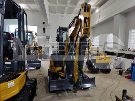 Фото: Мини-экскаватор XCMG XE27U