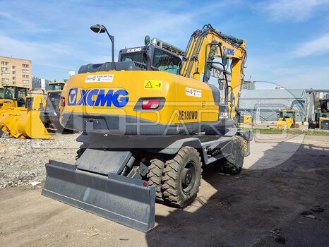 Фото: Колесный экскаватор XCMG XE180WD