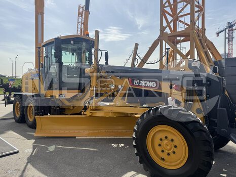 Фото: Автогрейдер XCMG GR2205AТ